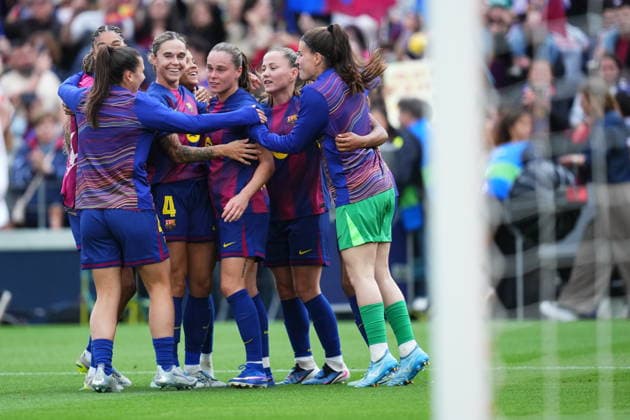 ESP: FC Barcelona, Barca - Bayern Munich. UEFA Women™s Champions League. Semi-Finals. Second Leg. FC Barcelona players celebrating the victory at full time during the UEFA Women™s Champions League match, Semi-Finals, second leg, between FC Barcelona and Bayern Munich played at Spotify Camp Nou Stadium on May 3, 2026 in Barcelona, Spain. kpng Copyright: xBaguxBlancox xPRESSINPHOTOx PS_260503_BAR_BAY_W_031