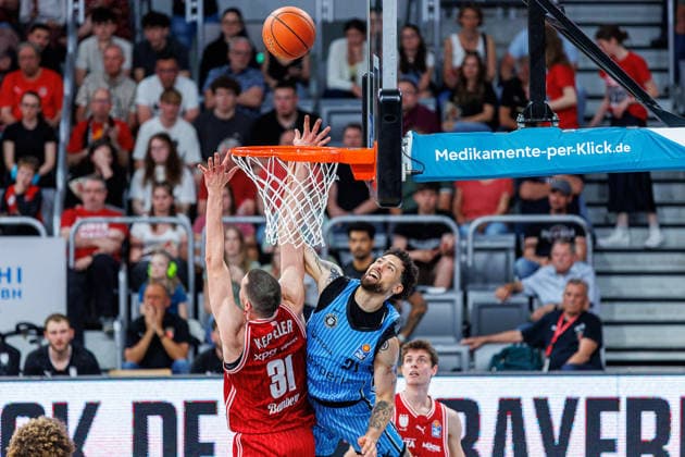 Daniel Keppeler BMA365 Bamberg Baskets, 31 , Devon Daniels IV Hamburg Towers, 21 , BMA365 Bamberg Baskets vs Veolia Towers Hamburg, Basketball, easyCredit BBL, Matchday 32, 03 05 2026 BMA365 Bamberg Baskets vs Veolia Towers Hamburg, Basketball, easyCredit BBL, Matchday 32, 03 05 2026 Bamberg Copyright: xEibner-Pressefoto G.xSantemizx EP_EER