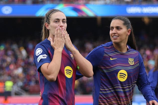 BARCELONA, SPAIN, MAY 3: Alexia Putellas (11 FC Barcelona, Barca applauds the fans during the UEFA Womens Champions League match between FC Barcelona and Bayern Munich at Spotify Camp Nou on May 3rd, 2026 in Barcelona, Spain (Photo by Alexander Canillas Sports Press Photo)  Copyright: xAlexanderxCanillas SPPx Sportspressphoto_SPR141166