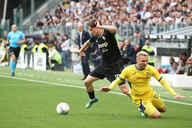 Kenan Yildiz (Juventus FC) in action during Juventus FC vs Hellas Verona FC, Italian soccer Serie A match in Turin, Italy, May 03 2026  Copyright: xClaudioxBenedetto IPAxSportx xipa-agency.netx xx IPA_74414661 IPA_Agency_IPA74414661