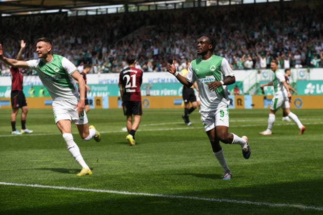 276. Frankenderby: SpVgg Greuther Fuerth vs. 1.FC Nürnberg Football, 2nd Bundesliga 276. Frankenderby: SpVgg Greuther Fuerth vs. 1.FC Nürnberg 3 May 2026 Sportpark Ronhof Thomas Sommer, Fuerth, Germany Image: Noel Futkeu (Fürth) looking at the line official after scoring the 1:0. DFL regulations prohibit any use of photographs as image sequences and or quasi-video Copyright: xPresseFotoxEvansx xRyanxEvansx