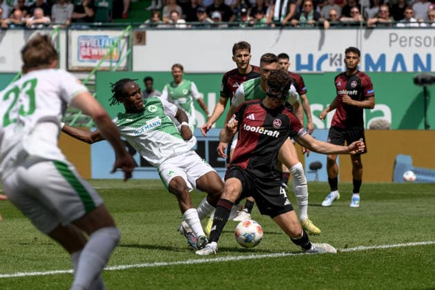 276. Frankenderby: SpVgg Greuther Fuerth vs. 1.FC Nürnberg Football, 2nd Bundesliga 276. Frankenderby: SpVgg Greuther Fuerth vs. 1.FC Nürnberg 3 May 2026 Sportpark Ronhof Thomas Sommer, Fuerth, Germany Image: (fLTR) Noel Futkeu (Fürth), Fabio Gruber (Nürnberg) DFL regulations prohibit any use of photographs as image sequences and or quasi-video Copyright: xPresseFotoxEvansx xRyanxEvansx