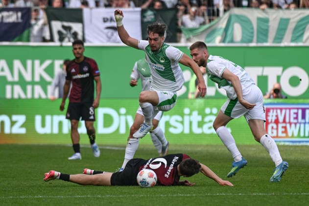 276. Frankenderby: SpVgg Greuther Fuerth vs. 1.FC Nürnberg Football, 2nd Bundesliga 276. Frankenderby: SpVgg Greuther Fuerth vs. 1.FC Nürnberg 3 May 2026 Sportpark Ronhof Thomas Sommer, Fuerth, Germany Image: (fLTR) Adam Marhiev (Nürnberg), Reno Münz (Fürth) DFL regulations prohibit any use of photographs as image sequences and or quasi-video Copyright: xPresseFotoxEvansx xRyanxEvansx