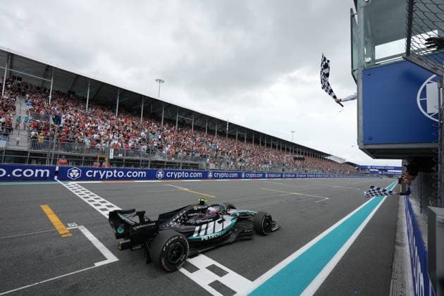 Formula One Miami Grand Prix - Race Mercedes driver Andrea Kimi Antonelli of Italy crosses the finish line first to win the Formula 1 Miami Grand Prix at the Miami International Autodrome in Miami Gardens, Florida, USA, 03 May 2026. MIAMI GARDENS United States  Copyright: xRebeccaxBlackwellx xPOOLx