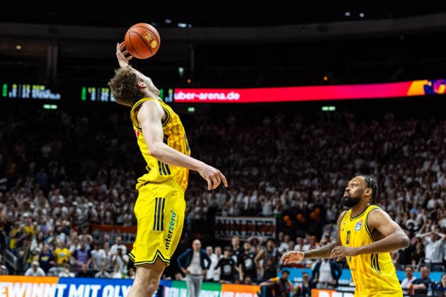 GER, easy Credit Basketball Bundesliga, ALBA Berlin Niners Chemnitz 03 05 2026, Uber Arena, Berlin, GER, easy Credit Basketball Bundesliga, ALBA Berlin Niners Chemnitz Malte Delow ALBA Berlin 6 Foto Alexander Trienitz Berlin Uber Arena Berlin Germany