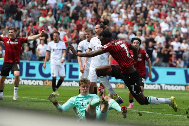 Hannover 96 vs Münster, 2 BL Hannover, 03 05 2026, Soccer Men, 2 BL, Season 2025 2026, Hannover 96 vs Preußen Münster, Mustapha Bundu Hannover96 cheers after his goal to 2 2, Goalkeeper Johannes Schenk Münster DFL DFB REGULATIONS PROHIBIT ANY USE OF PHOTOGRAPHS as IMAGE SEQUENCES and or QUASI VIDEO Heinz von Heiden Arena Niedersachsen Germany
