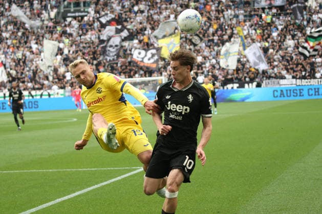 CALCIO - Serie A - Juventus FC vs Hellas Verona FC Victor Nelsson (Hellas Verona) againts Kenan Yildiz (Juventus FC) during Juventus FC vs Hellas Verona FC, Italian soccer Serie A match in Turin, Italy, May 03 2026 Turin Italy  Copyright: xIPAxSport ABACAx