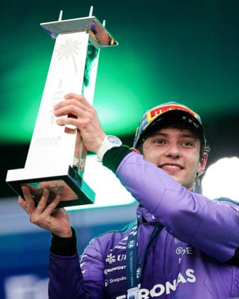 F1 - MIAMI GRAND PRIX 2026 KIMI ANTONELLI Andrea (ita), Mercedes AMG F1 Team W16, portrait Podium celebration during the Formula 1 Miami Grand Prix 2026, 4th round of the 2026 Formula One World Championship, WM, Weltmeisterschaft from May 1 to 3, 2026 on the Miami International Autodrome, in Miami Gardens, USA - Miami GardensUnited States  Copyright: xEricxAlonsox