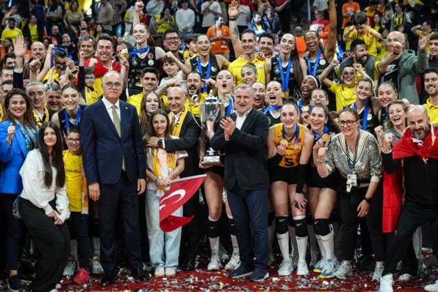 VakifBank wins CEV Women s Champions League Cup in Istanbul ISTANBUL, TURKIYE - MAY 03: Players of VakifBank celebrate on the podium with the trophy and medals after defeating Eczacibasi Dynavit in the final of the CEV Women s Champions League Final Four at the Ulker Sports and Event Hall on May 3, 2026, in Istanbul, Turkiye. Hakan Akgun Anadolu Istanbul Turkey. Editorial use only. Please get in touch for any other usage.  Copyright: x2026xAnadoluxHakanxAkgunx