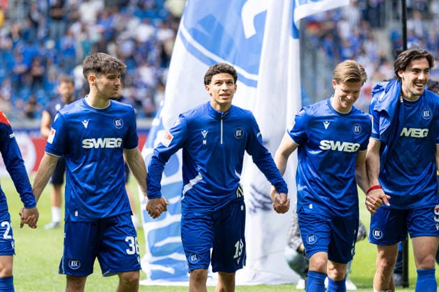 Germany Karlsruher SC vs SV Darmstadt 98, Matchday 32, 2 Bundesliga, Season 2025 26, BBBank Wildpark Karlsruhe Louey Ben Farhat, Karlsruher SC, 19 , Rafael Pinto Pedrosa, Karlsruher SC, 36 , Dzenis Burnic, Karlsruher SC, 7 , Roko Simic, Karlsruher SC, 9 Karlsruhe BBBank Wildpark Baden Württemberg Germany Copyright: xBenedictxChristx
