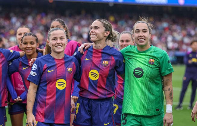 ESP, Barcelona, FC Barcelona vs FC Bayern Munich, WomenÂs Champions League, Football, UEFA, 2025 2026 season, Camp Nou, semi-final, second leg in picture Joy, jubilation, emotions following the victory over FC Barcelona, Joy, jubilation, and excitement following the victory over FC Barcelona, Alegria, jubilo y emocion tras la victoria ante el FC Barcelona, Claudia Pina FC Barcelona 9 , Mapi Leon FC Barcelona 4 , Cata Coll FC Barcelona 13 DFB DFL REGULATIONS PROHIBIT ANY USE OF PHOTOGRAPHS AS IMAGE SEQUENCES AND OR QUASI VIDEO, 03 05 2026 Copyright: HMBxMedia HendrikxHamelau