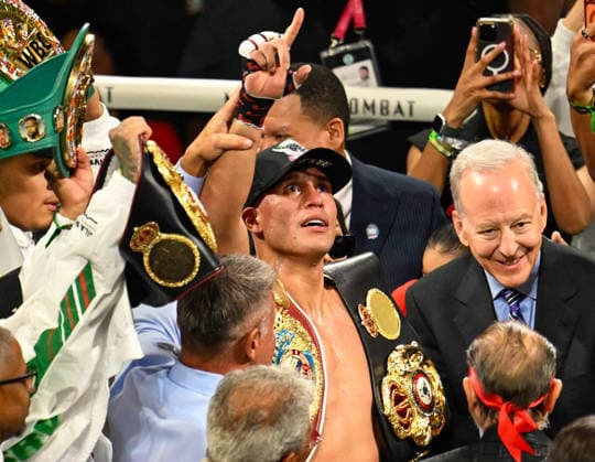 Benavidez vs. Zurdo - Main event of Premiere Boxing Championship in Las Vegas LAS VEGAS, NV - MAY 4: David El Monstro Benavidez (in red &amp; white short) defeated Gilberto Zurdo Ramirez (not seen) by sixth-round TKO during their WBA &amp; WBO cruiserweight World Championship, WM, Weltmeisterschaft of the Premiere Boxing Championship on Saturday night s main event at the MGM Grand Garden Arena in Las Vegas, Nevada, United States on May 4, 2026. Tayfun Coskun Anadolu Nevada United States. Editorial use only. Please get in touch for any other usage.  Copyright: x2026xAnadoluxTayfunxCoskunx