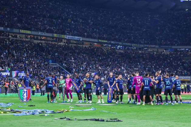 CALCIO - Serie A - Inter - FC Internazionale vs Parma Calcio FC Internazionale players celebrate the victory of the Serie A 2025 26 title during Serie A 2025 26 football match between FC Internazionale and Parma Calcio 1913 at San Siro Stadium in Milan, Italy Milan Italy  Copyright: xIPAxSport ABACAx