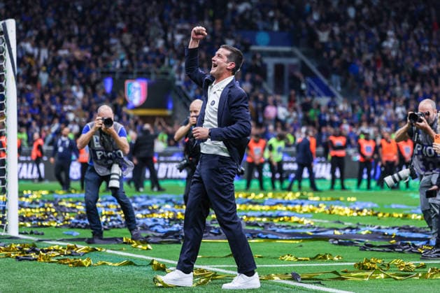 CALCIO - Serie A - Inter - FC Internazionale vs Parma Calcio Cristian Chivu Head Coach of FC Internazionale celebrates the victory of the Serie A 2025 26 titleduring Serie A 2025 26 football match between FC Internazionale and Parma Calcio 1913 at San Siro Stadium in Milan, Italy Milan Italy  Copyright: xIPAxSport ABACAx