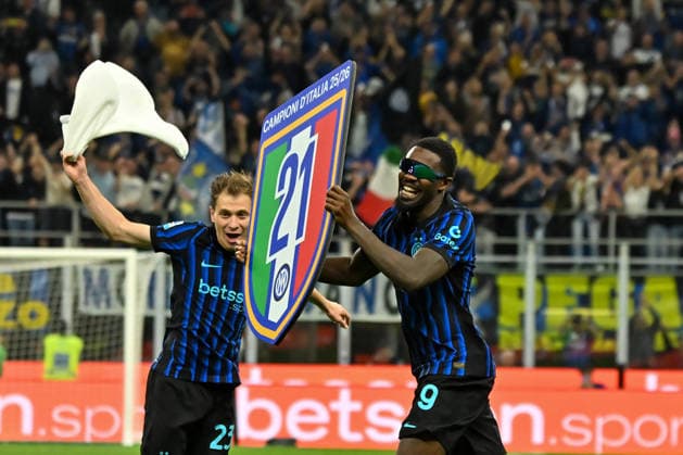 CALCIO - Serie A - Inter - FC Internazionale vs Parma Calcio MILANO, ITALY - MAY 03: Inter celebrate during the Serie A Enilive match between Fc Internazionale and Parma Calcio 1913 at Stadio Giuseppe Meazza on May 3, 2026 in Milano, Italy Milan Italy  Copyright: xIPAxSport ABACAx