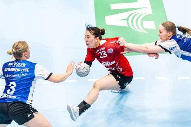 03 05 2026, GER, Handball, Women, Season 2025 2026, Alsco 1 Bl, PlayOff Semi-Final Game 2, Thueringer HC HSG Blomberg Lippe Laura Rueffieux HSG Blomberg Lippe , Natsuki Aizawa Thueringer HC,23 , Nieke Kuehne HSG Blomberg Lippe 99947 Bad Langensalza Salza Halle Sporthalle Mehrz Thüringen Germany