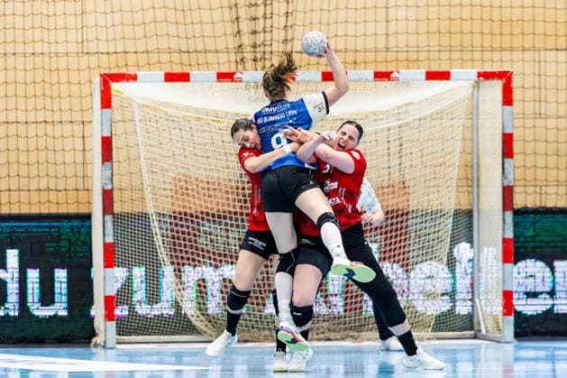 03 05 2026, GER, Handball, Women, Season 2025 2026, Alsco 1 Bl, PlayOff Semifinal Game 2, Thueringer HC HSG Blomberg Lippe Kelly de Abreu Rosa Thueringer HC,3 , Nieke Kuehne HSG Blomberg Lippe , Josefine Hanfland Thueringer HC,57 99947 Bad Langensalza Salza Halle Sporthalle Mehrz Thüringen Germany