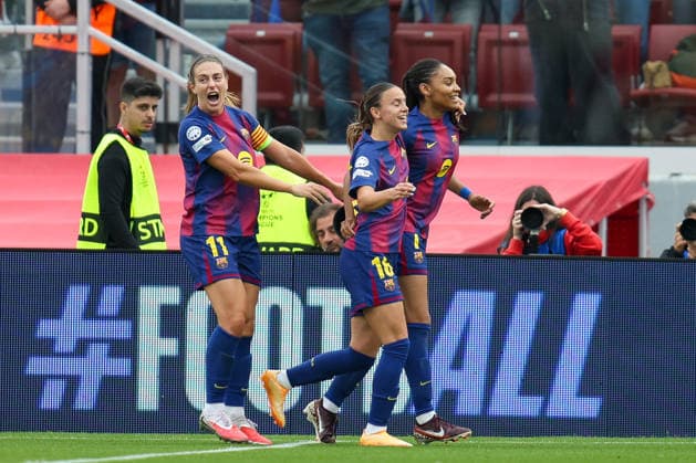 BARCELONA, SPAIN, MAY 3: Salma Paralluelo (7 FC Barcelona, Barca celebrates with Alexia Putellas (11 FC Barcelona) and Clara Serrajordi (16 FC Barcelona) during the UEFA Womens Champions League match between FC Barcelona and Bayern Munich at Spotify Camp Nou on May 3rd, 2026 in Barcelona, Spain (Photo by Alexander Canillas Sports Press Photo)  Copyright: xAlexanderxCanillas SPPx Sportspressphoto_SPR141621