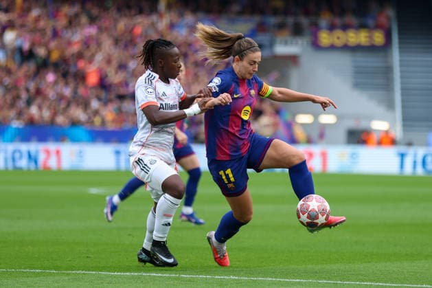 BARCELONA, SPAIN, MAY 3: Alexia Putellas (11 FC Barcelona, Barca receives pressure from Bernadette Amani (15 Bayern Munich) during the UEFA Womens Champions League match between FC Barcelona and Bayern Munich at Spotify Camp Nou on May 3rd, 2026 in Barcelona, Spain (Photo by Alexander Canillas Sports Press Photo)  Copyright: xAlexanderxCanillas SPPx Sportspressphoto_SPR141630
