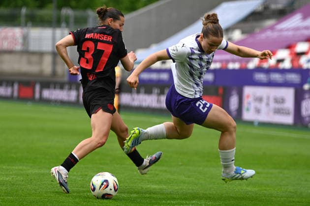 Loreen Bender Paulina Ruth Eugenie Platner Google Pixel Frauen Bundesliga SGS Essen Bayer Leverkusen 05 03 2026 Paulina Ruth Eugenie Platner SGS Essen vs Carlotta Wamser Bayer Leverkusen , Google Pixel Frauen Bundesliga, 24 Matchday, SGS Essen vs Bayer Leverkusen on 03 May 2026 at Stadion an der Hafenstraße, Essen