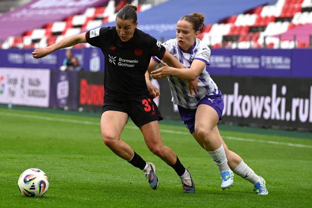 Loreen Bender Paulina Ruth Eugenie Platner Google Pixel Frauen Bundesliga SGS Essen Bayer Leverkusen 05.03.2026 Paulina Ruth Eugenie Platner (SGS Essen) gegen Carlotta Wamser (Bayer Leverkusen), Google Pixel Frauen Bundesliga, 24. Spieltag, SGS Essen gegen Bayer Leverkusen am 03. Mai 2026 im Stadion an der Hafenstraße, Essen. *** Loreen Bender Paulina Ruth Eugenie Platner Google Pixel Frauen Bundesliga SGS Essen Bayer Leverkusen 05 03 2026 Paulina Ruth Eugenie Platner SGS Essen vs Carlotta Wamser Bayer Leverkusen , Google Pixel Frauen Bundesliga, 24 Matchday, SGS Essen vs Bayer Leverkusen on 03 May 2026 at Stadion an der Hafenstraße, Essen