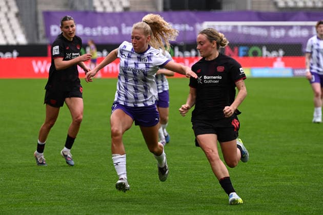 Julie Terlinden Sofie Lena Zdebel Google Pixel Frauen Bundesliga SGS Essen Bayer Leverkusen 05 03 2026 Julie Terlinden SGS Essen vs Sofie Lena Zdebel Bayer Leverkusen , Google Pixel Frauen Bundesliga, 24 Matchday, SGS Essen vs Bayer Leverkusen on 03 May 2026 at Stadion an der Hafenstraße, Essen