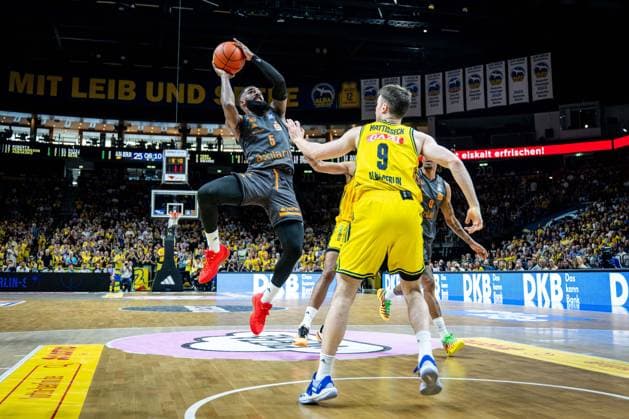Basketball Berlin 03 05 2026 Season 2025 2026 EasyCredit BBL 1 Bundesliga Men, Men Alba Berlin NINERS Chemnitz Corey Davis Chemnitz, No 05 Jonas Mattisseck Alba Berlin, No 09
