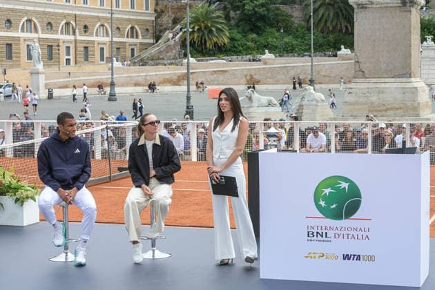 Iga Swiatek e Felix Auger-Aliassime. Sorteggio dei tabelloni degli Internazionali D™Italia di tennis a Piazza del Popolo. LunedÃ¬ 4 Maggio 2026. News  Copyright: xValentinaxStefanelli LaPressex