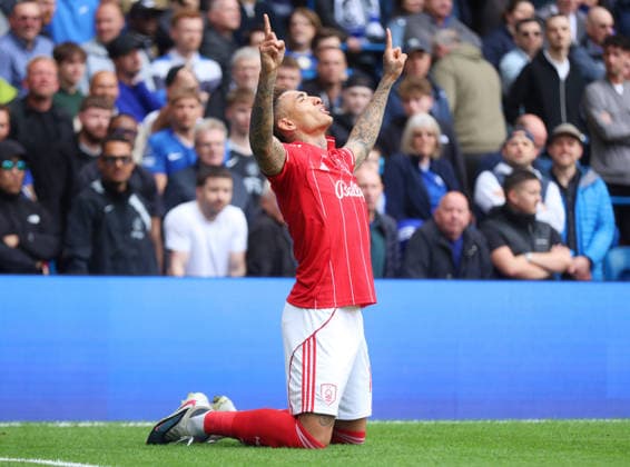 Chelsea v Nottingham Forest, English Premier League, Stamford Bridge, Stamford Bridge, London, UK - 04 05 2026 Igor Jesus of Nottingham Forrest celebrates scoring their second goal during the Premier League game against Chelsea at Stamford Bridge London Stamford Bridge London GBR, UK NEWSPAPERS OUT Copyright: xMarkxGreenwoodx