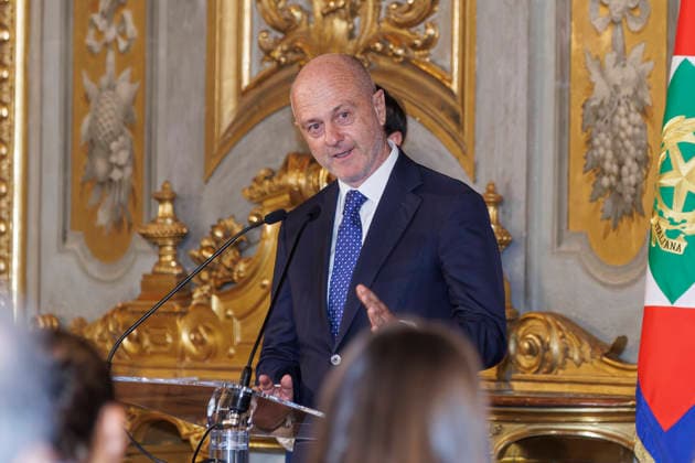 Sergio Mattarella met with the national tennis teams in Rome, Italy - 04 May 2026 President of the Italian Tennis and Padel Federation Angelo Binaghi attends the meeting between the President of the Italian Republic and the Italian women s and men s national tennis teams in Rome Rome Italy Copyright: xEmanuelaxVertollix xSOPAxImagesx EVertolli_Quirinale_20260504(24)