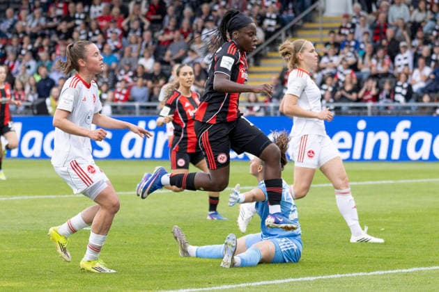 Google Pixel Womens Bundesliga Eintracht Frankfurt 1 FC Nuremberg, 04 05 2026 Nicole Anyomi Eintracht Frankfurt 19 Lourdes Romero 1 FC Nuremberg 25 , Eintracht Frankfurt 1 FC Nuremberg, Frankfurt, Stadion am Brentanobad, 4 5 2026 Copyright: xBEAUTIFULxSPORTS Gawlikx