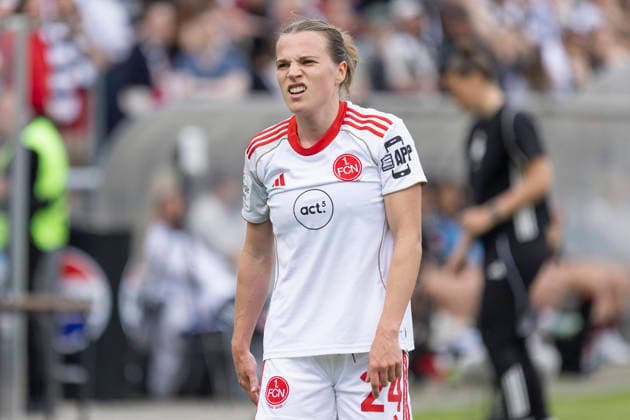 Google Pixel Womens Bundesliga Eintracht Frankfurt 1 FC Nuremberg, 04 05 2026 Nastassja Lein 1 FC Nuremberg 24 with pain-distorted face, clipping, portrait portrait, Eintracht Frankfurt 1 FC Nuremberg, Frankfurt, Stadion am Brentanobad, 4 5 2026 Copyright: xBEAUTIFULxSPORTS Gawlikx