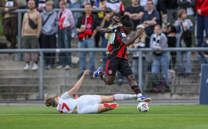 GER, Frankfurt, Eintracht Frankfurt vs FC Nuremberg, Google Pixel Bundesliga, Football, DFB, Season 2025 2026, Stadion am Brentanobad, 24 Matchday in picture f l Beatrix Fördös 1 FC Nuremberg Women 27 , Nicole Anyomi Eintracht Frankfurt Women 19 DFB DFL REGULATIONS PROHIBIT ANY USE OF PHOTOGRAPHS AS IMAGE SEQUENCES AND OR QUASI VIDEO, 04 05 2026 Copyright: HMBxMedia HendrikxHamelau