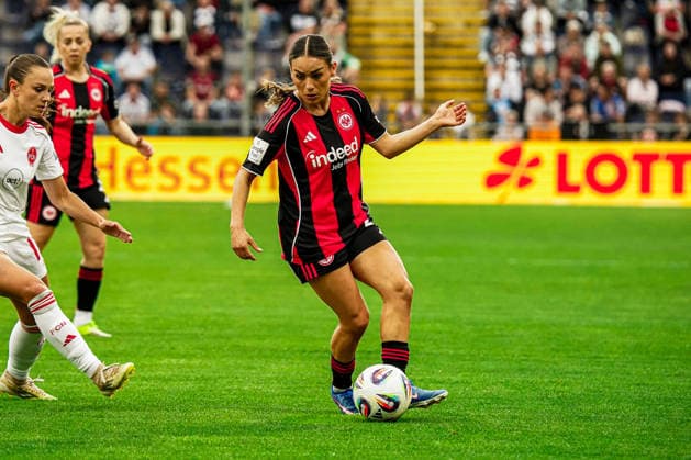 Germany Soccer Google Pixel Women Bundesliga 2025 2026 , 24 Matchday Eintracht Frankfurt Women vs 1 FC Nuremberg Women Stadion Am Brentanobad Frankfurt am Ball Copyright: xBennetxLongx