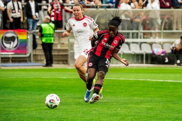 Germany Soccer Google Pixel Women Bundesliga 2025 2026 , 24 Matchday Eintracht Frankfurt Women vs 1 FC Nuremberg Women Stadion Am Brentanobad Frankfurt Nicole Anyomi Eintracht Frankfurt Women, 19 on the ball, goal shot, goal chance, shot Copyright: xBennetxLongx