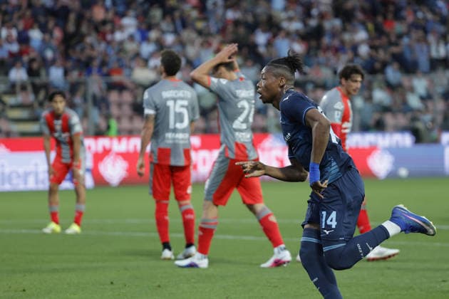 Foto IPP Emanuele Pennacchio Cremona 04 05 2026 Campionato Calcio Serie A 2025-2026 US Cremonese - SS Lazio Nella foto Tijjani Noslin of SS Lazio celebrates after scoring goal 1-2 italyphotopress world copyright Cremona italy Italia ITALY  Copyright: xR4924_italyphotopressx