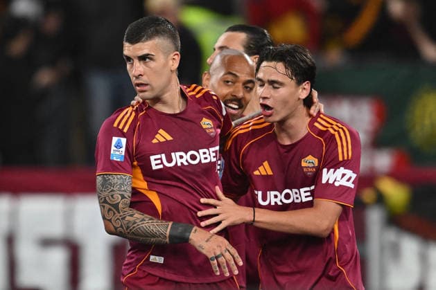 CALCIO - Serie A - AS Roma vs ACF Fiorentina Gianluca Mancini of A.S. Roma celebrates after scoring the goal of 1-0 during the 35th day of the Serie A Championship between A.S. Roma and A.C.F. Fiorentina at the Olympic Stadium on May 4, 2026 in Rome, Italy. Rome Italy  Copyright: xIPAxSport ABACAx