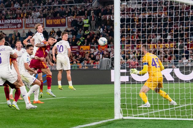 AS Roma v ACF Fiorentina - Serie A Enilive Gianluca Mancini of AS Roma scores first goal during the serie Serie A Enilive match between AS Roma and ACF Fiorentina at Stadio Olimpico on May 4, 2026 in Rome, Italy Rome Stadio Olimpico Lazio Italy Copyright: xGiuseppexMaffiax 260504_SerieA_Roma-Fiorentina_GM_00626