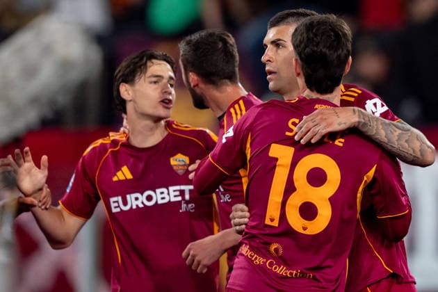 AS Roma v ACF Fiorentina - Serie A Enilive Gianluca Mancini of AS Roma celebrates after scoring first goal during the serie Serie A Enilive match between AS Roma and ACF Fiorentina at Stadio Olimpico on May 4, 2026 in Rome, Italy Rome Stadio Olimpico Lazio Italy Copyright: xGiuseppexMaffiax 260504_SerieA_Roma-Fiorentina_GM_01232