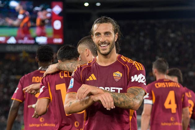 Romaâ??s Mario Hermoso celebrates after scoring the goal 3-0 during the Italian Football Championship League A Enilive 2025 2026 match between AS Roma vs ACF Fiorentina at the Olimpic Stadium in Rome on 05 May 2026.  Copyright: xFabrizioxCorradetti IPAxSportx xipa-agency.netx xx IPA_74438449 IPA_Agency_IPA74438449