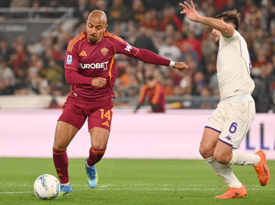 4th May 2026, Stadio Olimpico, Rome, Italy; Serie A Football; Roma versus Fiorentina; Donyell Malen of AS Roma shoots at goal past Ranieri of Fiorentina AllShotLive