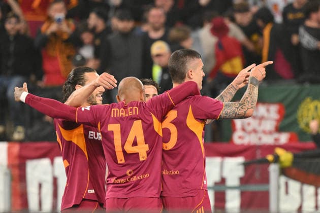 4th May 2026, Stadio Olimpico, Rome, Italy; Serie A Football; Roma versus Fiorentina; Gianluca Mancini of AS Roma celebrates after scoring his goal in the 13th minute for 1-0 AllShotLive