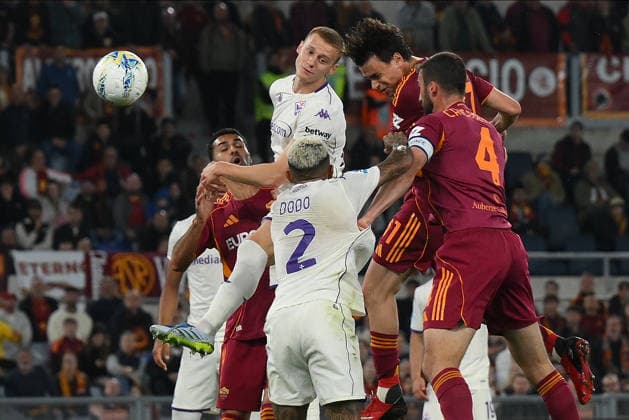 Foto IPP Luciano Adriani Roma 04 05 2026 Campionato di Calcio Serie A 2025 2026 Roma vs Fiorentina Nella foto: Il gol di testa di Nicolò Pisilli Italy Photo Press - World Copyright Roma italy Italia ITALY  Copyright: xR4924_italyphotopressx