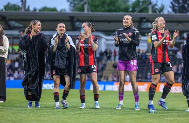 GER, Frankfurt, Eintracht Frankfurt vs FC Nürnberg, Google Pixel Bundesliga, Football, DFB, Season 2025 2026, Stadion am Brentanobad, 24 Matchday in picture Joy and emotions after the victory, Ereleta Memeti Eintracht Frankfurt Women 27 , Elisa Senß Eintracht Frankfurt Women 6 , Geraldine Reuteler Eintracht Frankfurt Women 14 , Ylvi Eisenbeiß Frankfurt , Nadine Riesen Eintracht Frankfurt Women 22 DFB DFL REGULATIONS PROHIBIT ANY USE OF PHOTOGRAPHS AS IMAGE SEQUENCES AND OR QUASI VIDEO, 04 05 2026 Copyright: HMBxMedia HendrikxHamelau