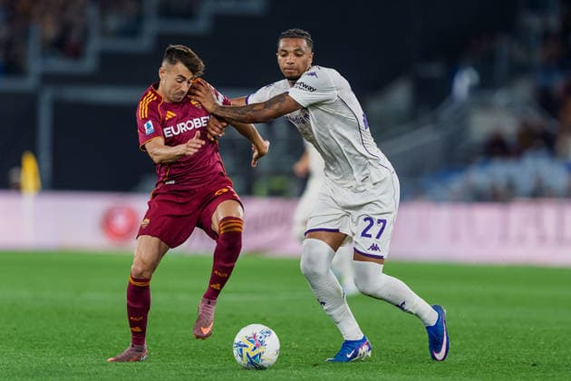 AS Roma v ACF Fiorentina - Serie A Enilive Stephan El Shaarawy of AS Roma and Cher Ndour of ACF Fiorentina compete for the ball during the serie Serie A Enilive match between AS Roma and ACF Fiorentina at Stadio Olimpico on May 4, 2026 in Rome, Italy Rome Stadio Olimpico Lazio Italy Copyright: xGiuseppexMaffiax 260504_SerieA_Roma-Fiorentina_GM_06843