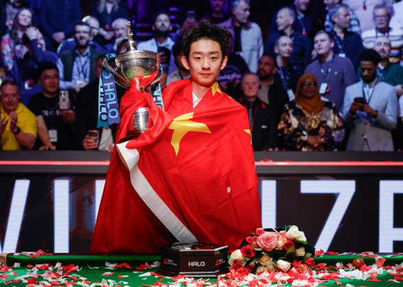 Sheffield, England, 4th May 2026. Wu Yize poses for a photo with the Halo World Snooker Championship trophy following the Shaun Murphy vs Wu Yize Halo World Championship, WM, Weltmeisterschaft 2026 Final match at The Crucible, Sheffield. Picture credit should read: Cody Froggatt Sportimage EDITORIAL USE ONLY. No use with unauthorised audio, video, data, fixture lists, club league logos or live services. Online in-match use limited to 120 images, no video emulation. No use in betting, games or single club league player publications. SPI_043_CF_Sheffield_Snooker_World_Championship_Day_17 SPI-4785-0110