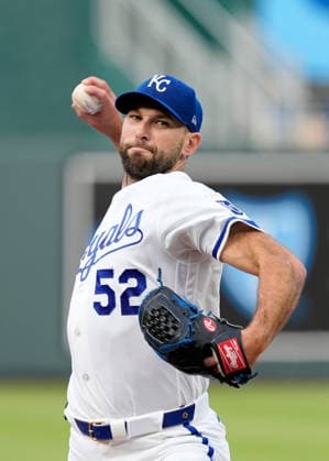 MLB, Baseball Herren, USA 2026; Guardians Vs Royals March 30th May 04, 2026: Kansas City Royals starting pitcher Michael Wacha (52) delivers a pitch against the Guardians at Kauffman Stadium Kansas City, Missouri. Jon Robichaud CSM. (Credit Image: Â Jon Robichaud Cal Media) Kansas City Missouri United States EDITORIAL USE ONLY Copyright: xx ZUMA-20260504_zma_c04_006.jpg JonxRobichaudx csmphotothree489521