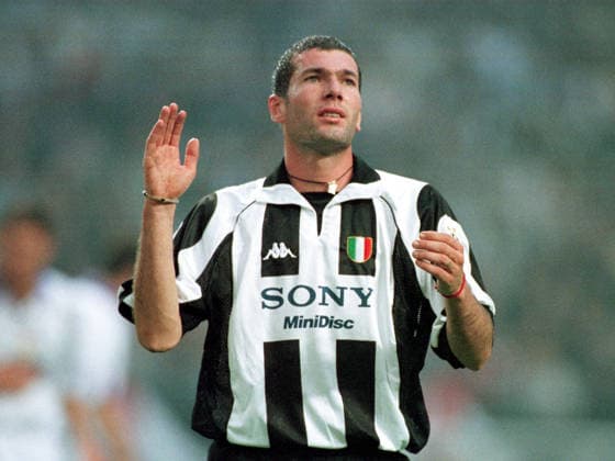 Amsterdam Arena, Amsterdam, Netherlands 20.5.1998, UEFA Champions League season 1997 1998, Final : Real Madrid vs Juventus Turin 1:0 --- Zinedine ZIDANE (Juventus) *** Amsterdam Arena, Amsterdam, Netherlands 20 5 1998, UEFA Champions League season 1997 1998, Final Real Madrid vs Juventus Turin 1 0 Zinedine ZIDANE Juventus