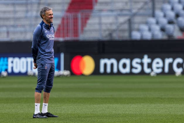 MUNICH, GERMANY - MAY 5: Luis Enrique (Trainer, Head coach FC Paris Saint-Germain) smiling during training of Paris Saint-Germain before the match between FC Bayern Muenchen vs Paris Saint-Germain at Allianz Arena on matchday -1 of the UEFA Champions League Semi Final on May 5, 2026 in Munich, Germany. Bavaria Germany Copyright: xSteffiexWunderlx