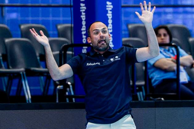 head coach Evangelos Doudesis of the Netherlands gestures Netherlands v Italy, , Netherlands v Italy, Zwemcentrum Rotterdam, May 5, 2026, Rotterdam, Netherlands.